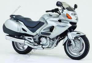 650 DEAUVILLE 2005 NT650V5
